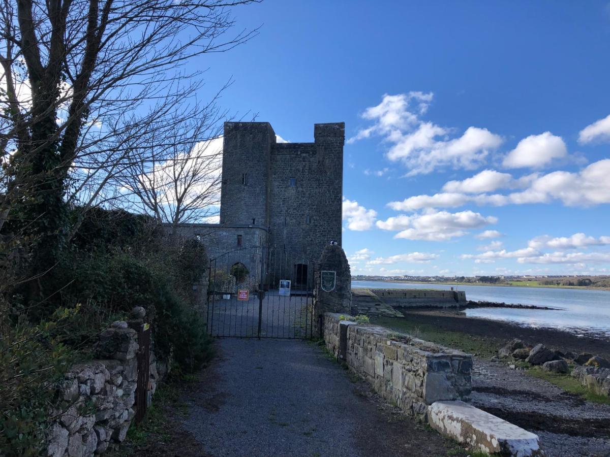 Villa Self Catering Oranmore Extérieur photo